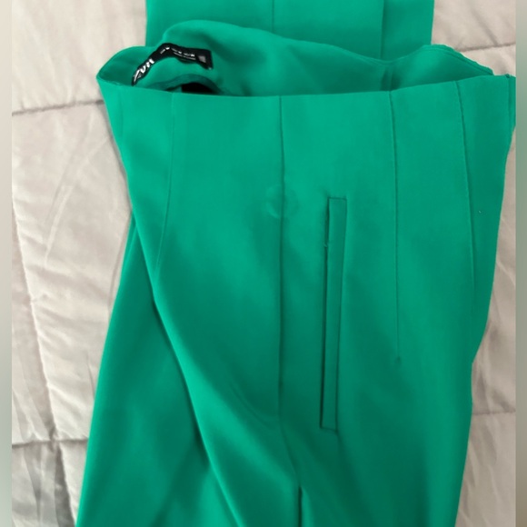 Zara Green Ankle Cropped Pants - Picture 4 of 4
